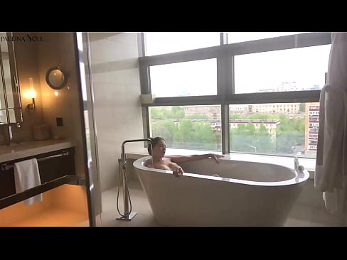 ❤️ 巨大的寶貝熱情地在浴室裡抽搐她的陰部 ️❌ 色情 在 zh-tw.xxxomg.ru
